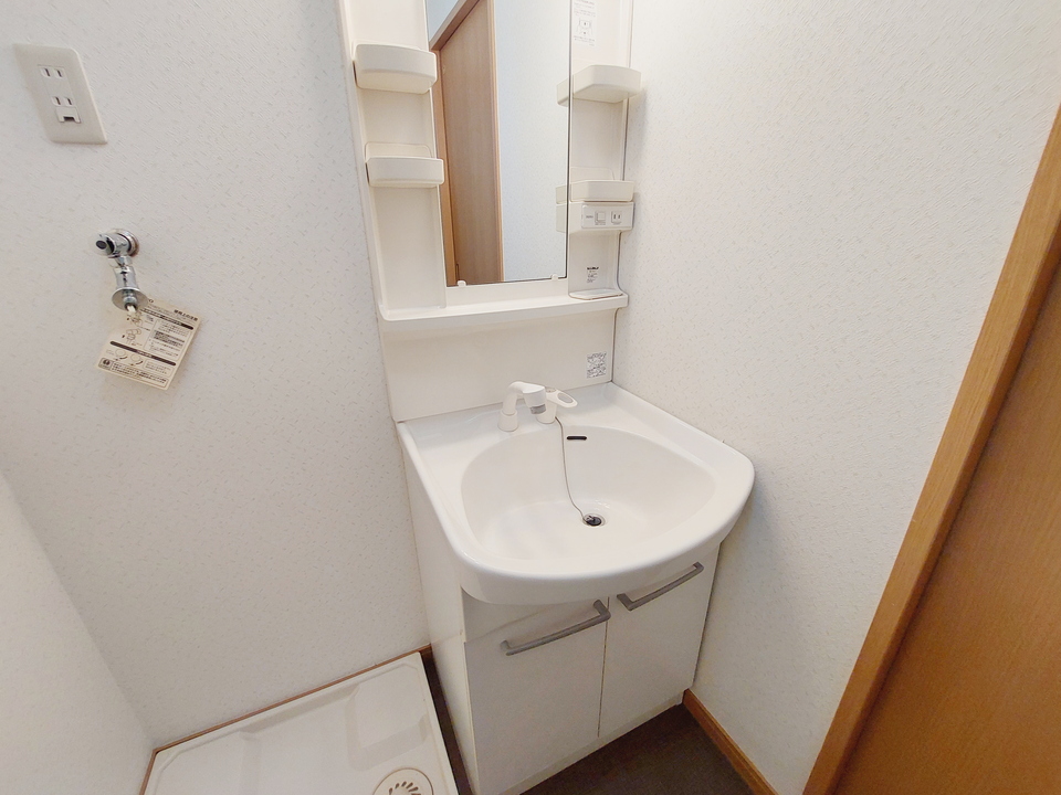 シャワー付洗面化粧台