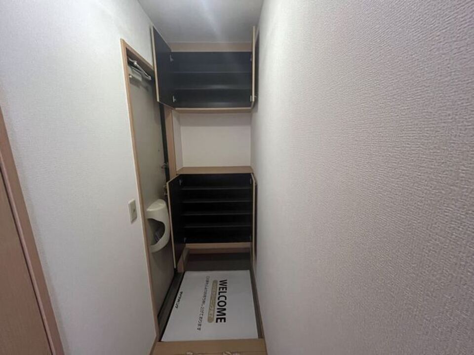 シューズボックス