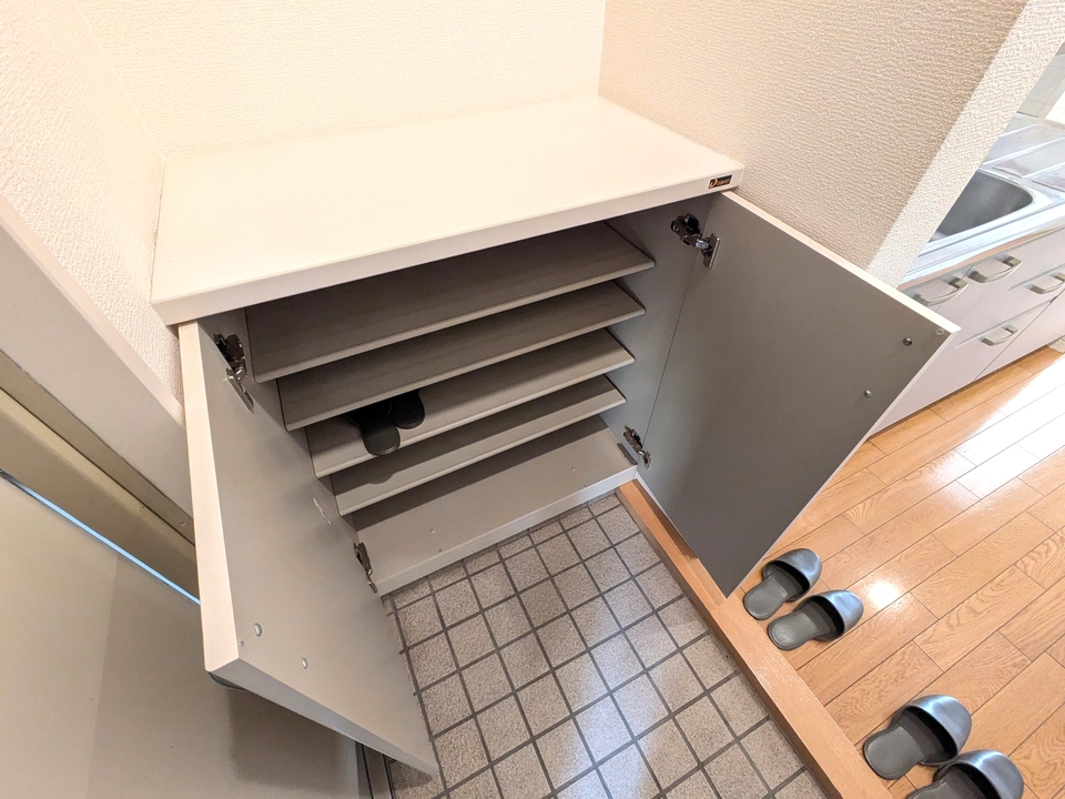 シューズボックス