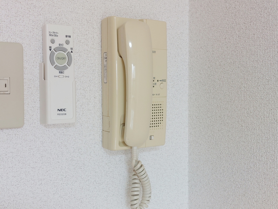 インターホン