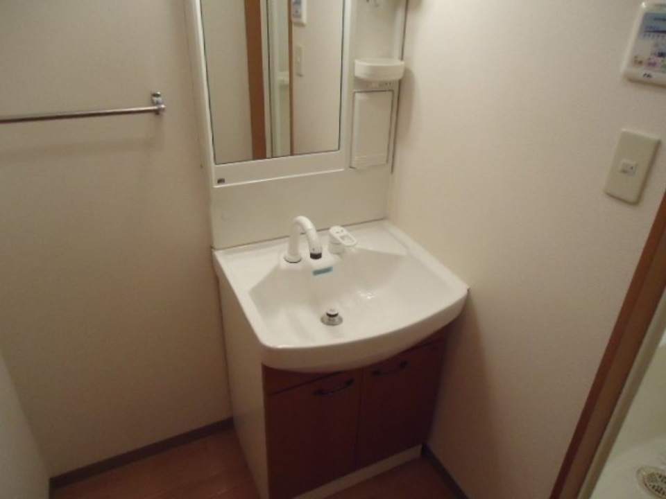 シャワー付洗面化粧台