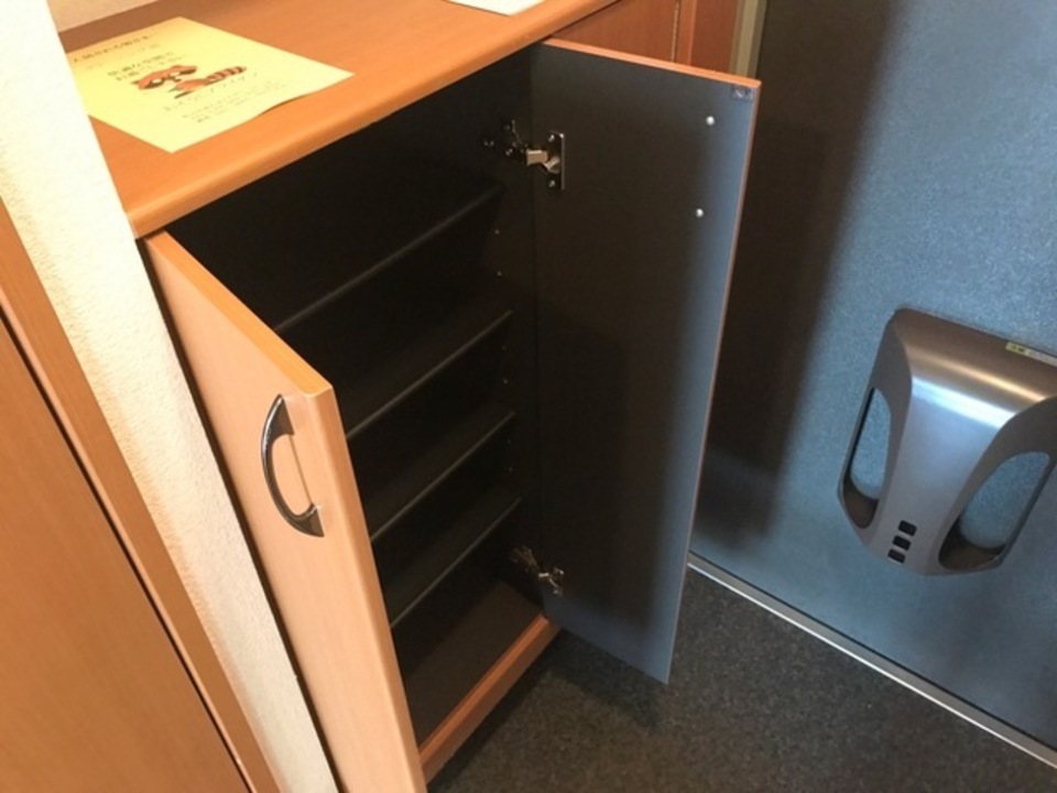 シューズボックス