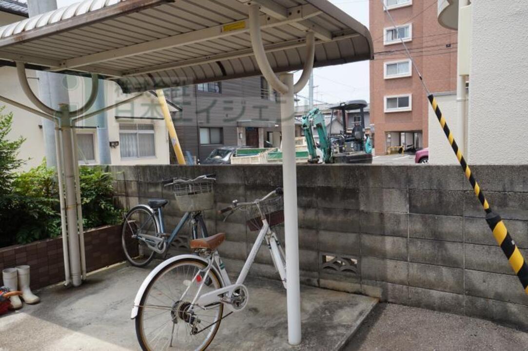 駐輪場