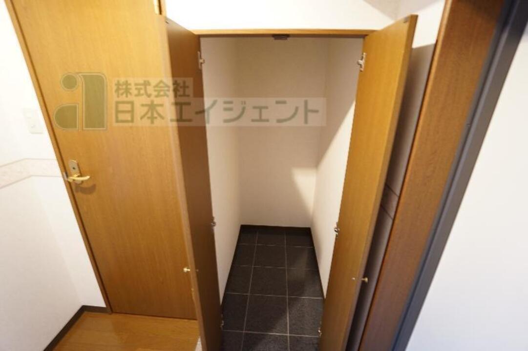 納戸