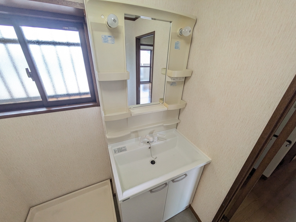 シャワー付洗面化粧台