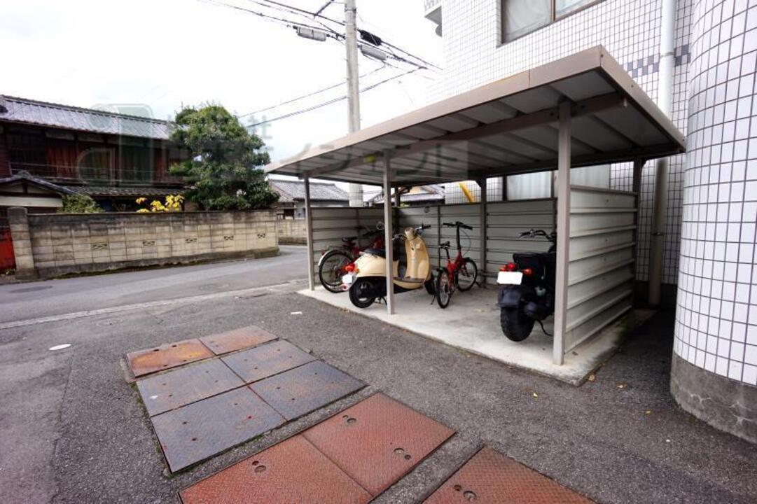 駐輪場