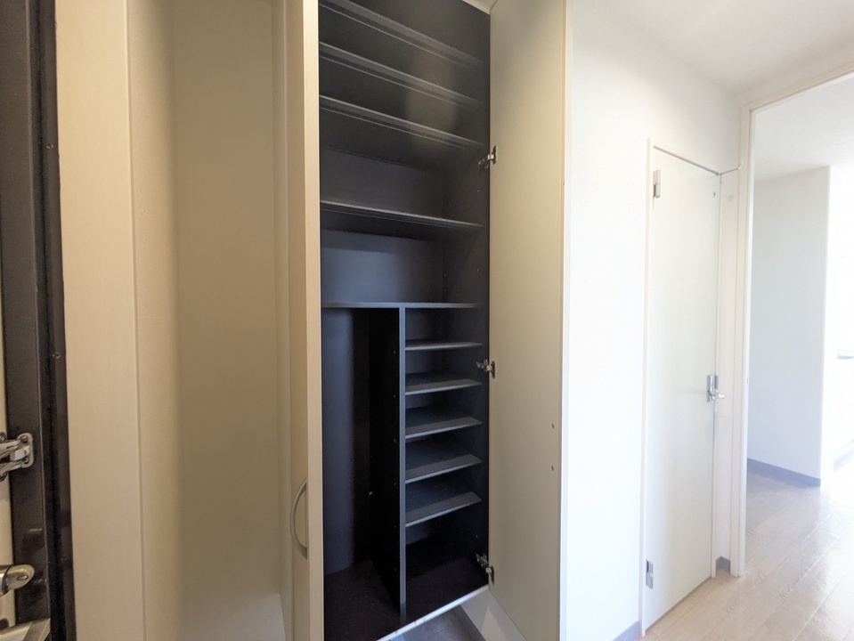 シューズボックス