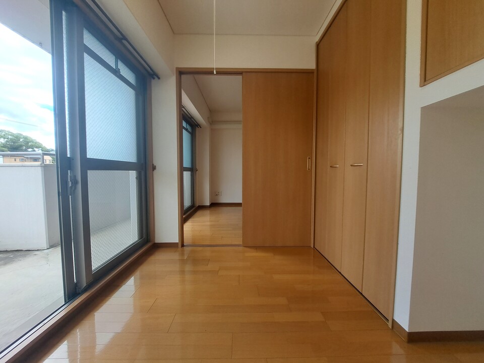 洋室3.8帖