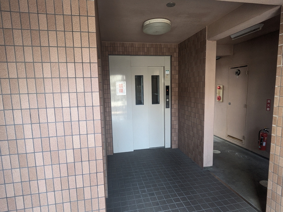 エレベーター