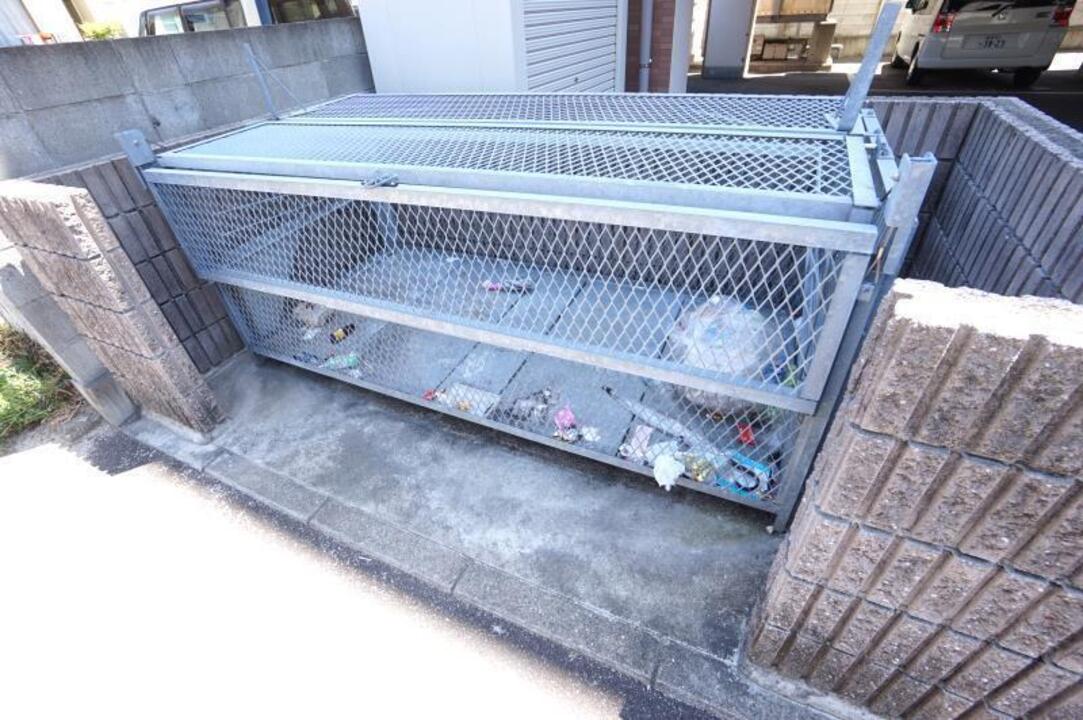 ゴミステーション