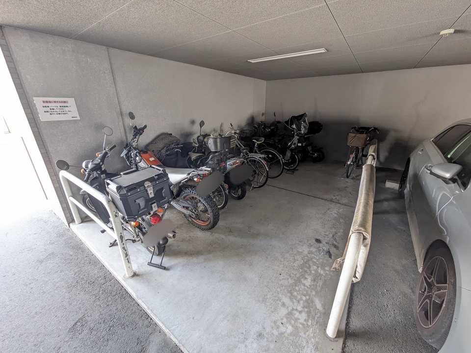 バイク置場