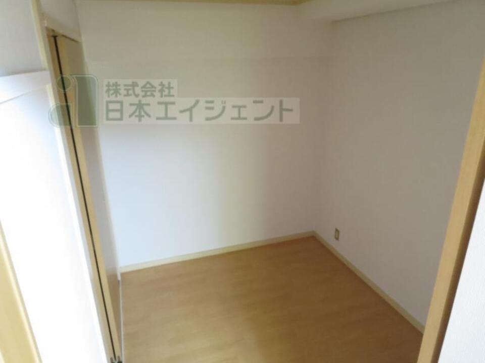 サービスルーム