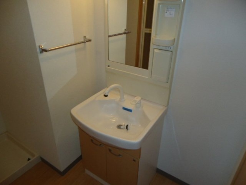 シャワー付洗面化粧台