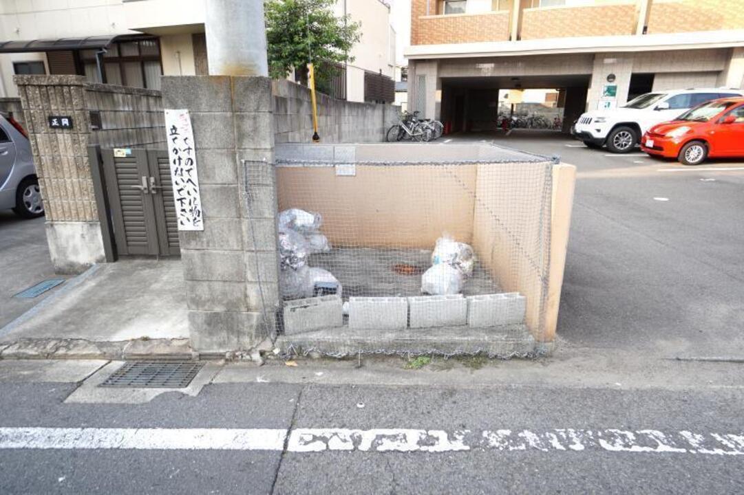 ゴミステーション