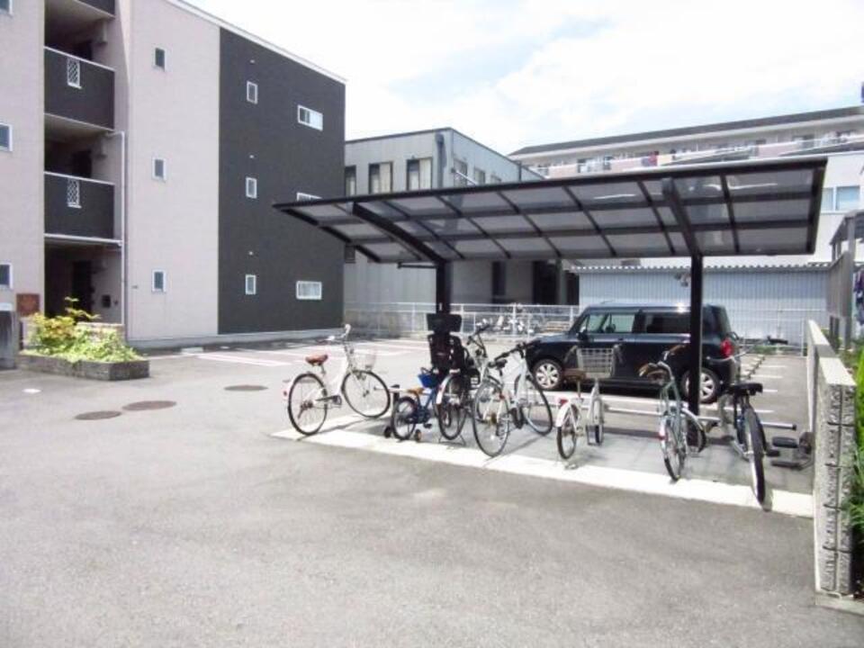 駐輪場