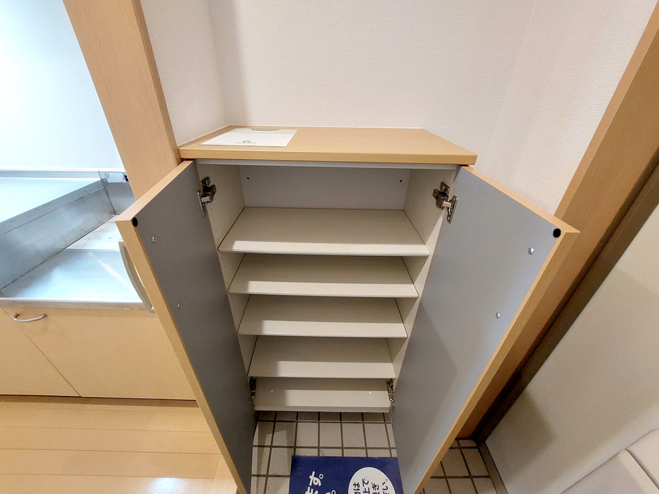 シューズボックス