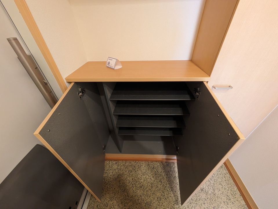 シューズボックス