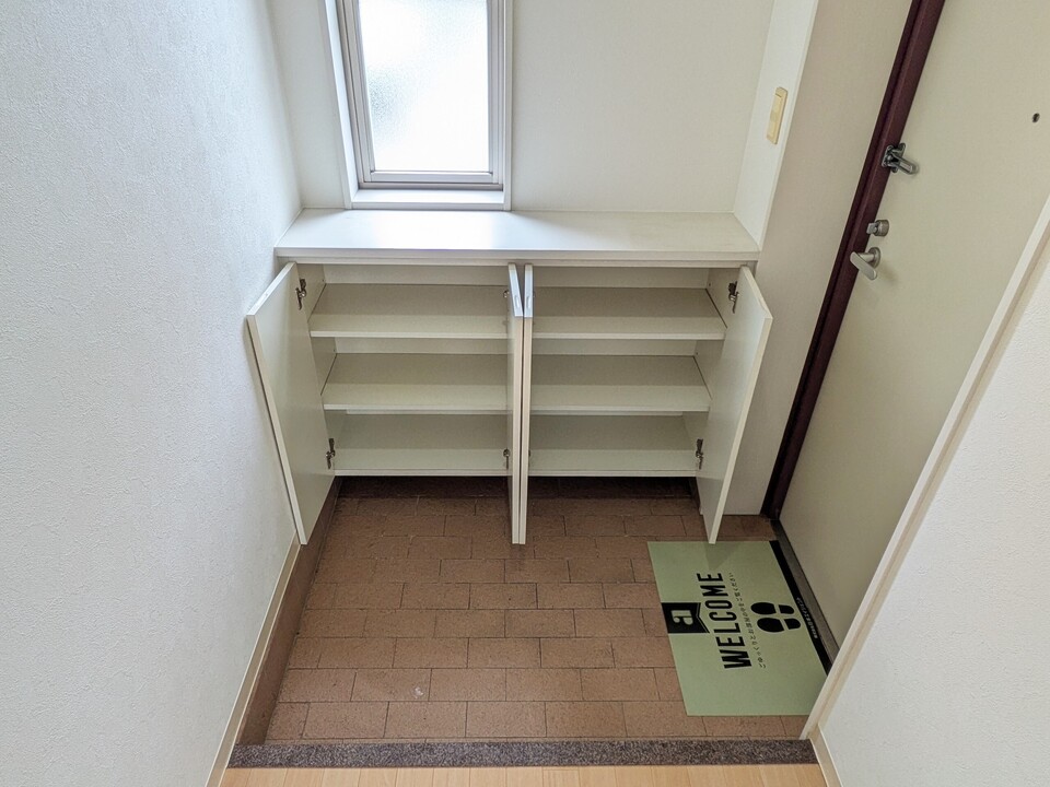 シューズボックス