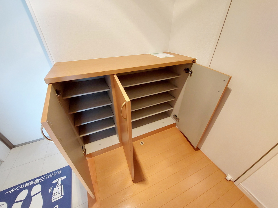 シューズボックス