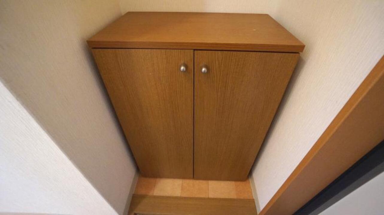 シューズボックス