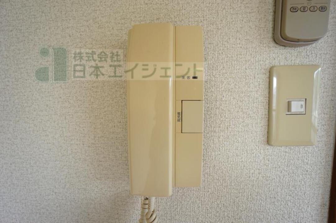 インターホン