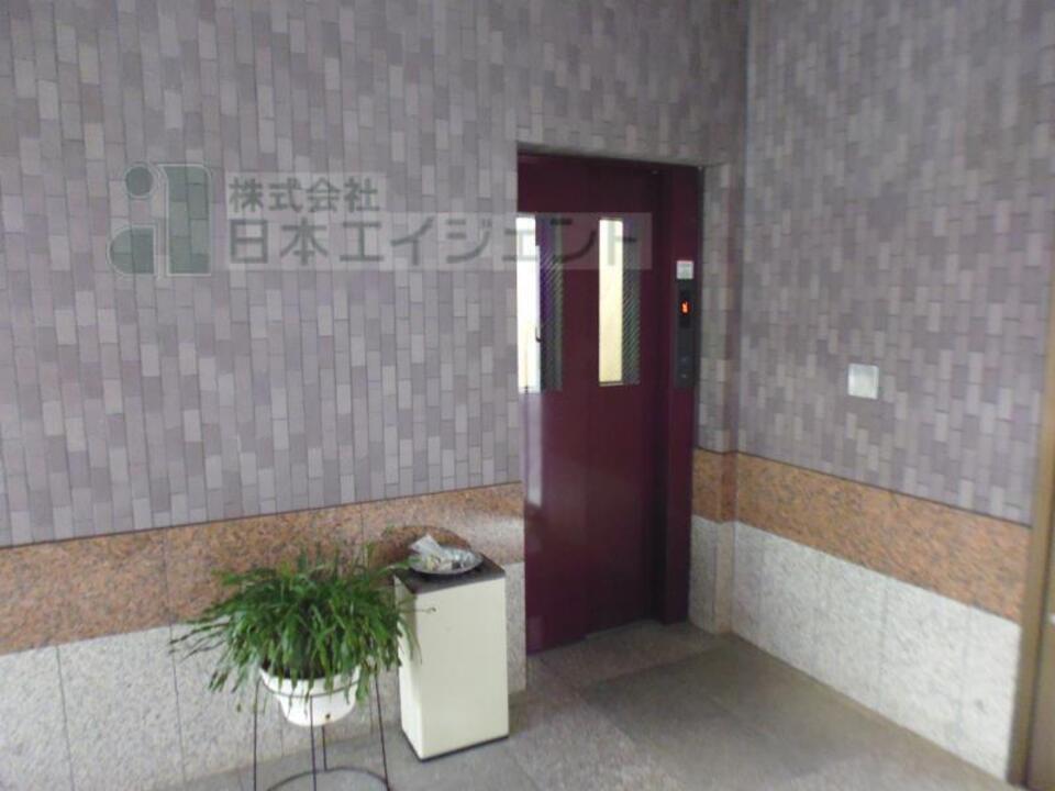 エレベーター