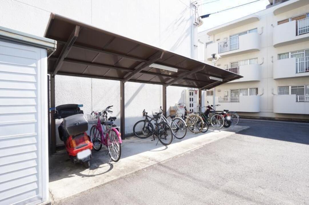 駐輪場