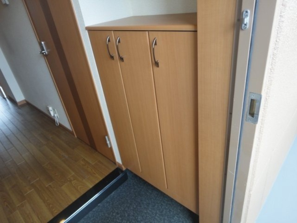 シューズボックス