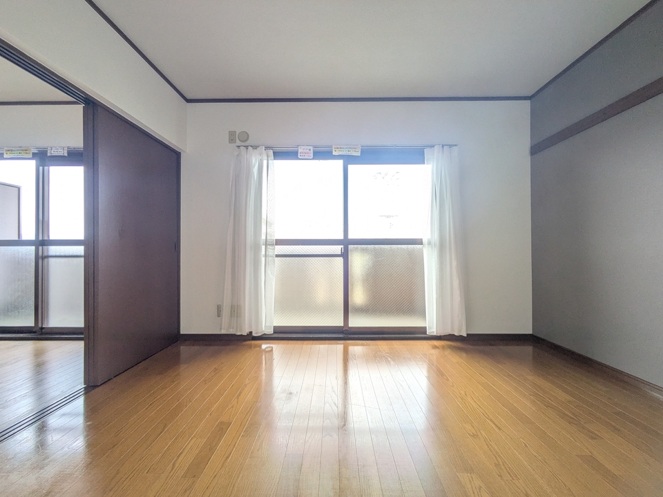 洋室5.9帖