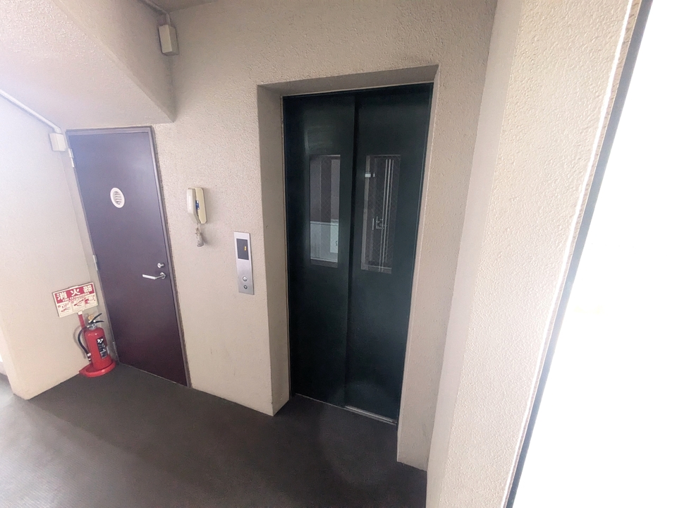 エレベーター