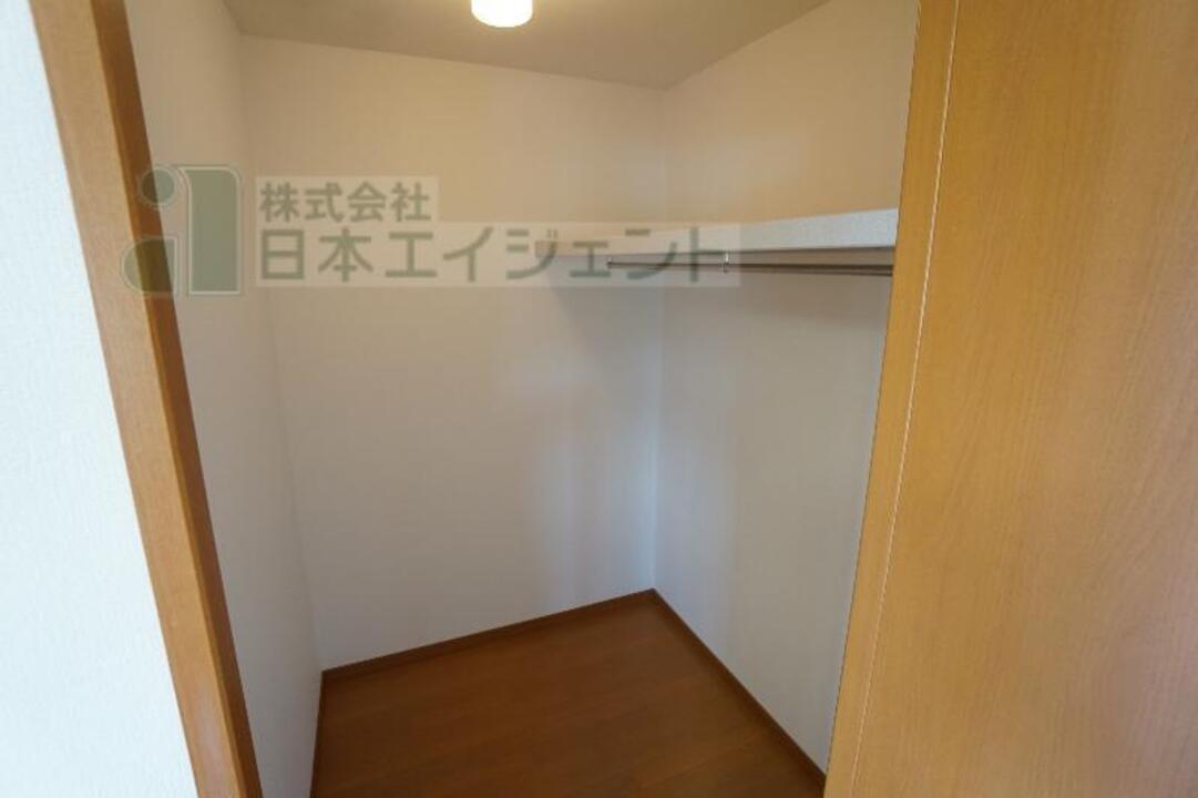 ウォークインクローゼット