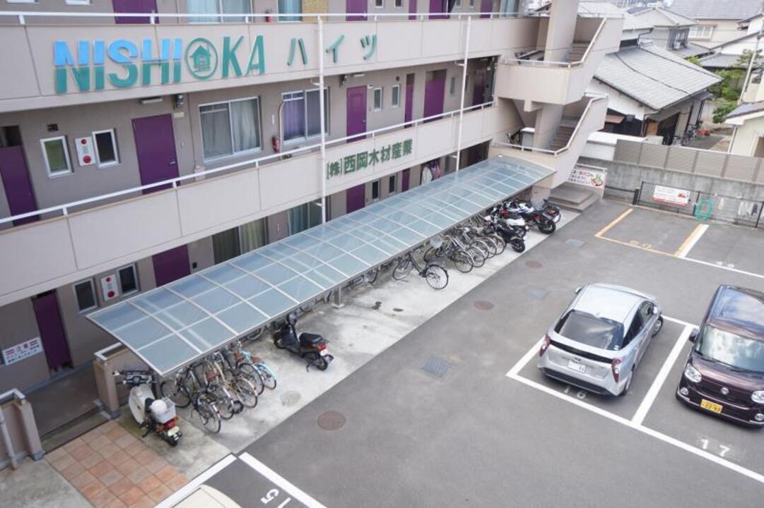 駐輪場