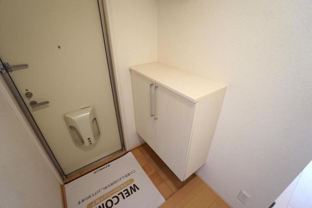 シューズボックス