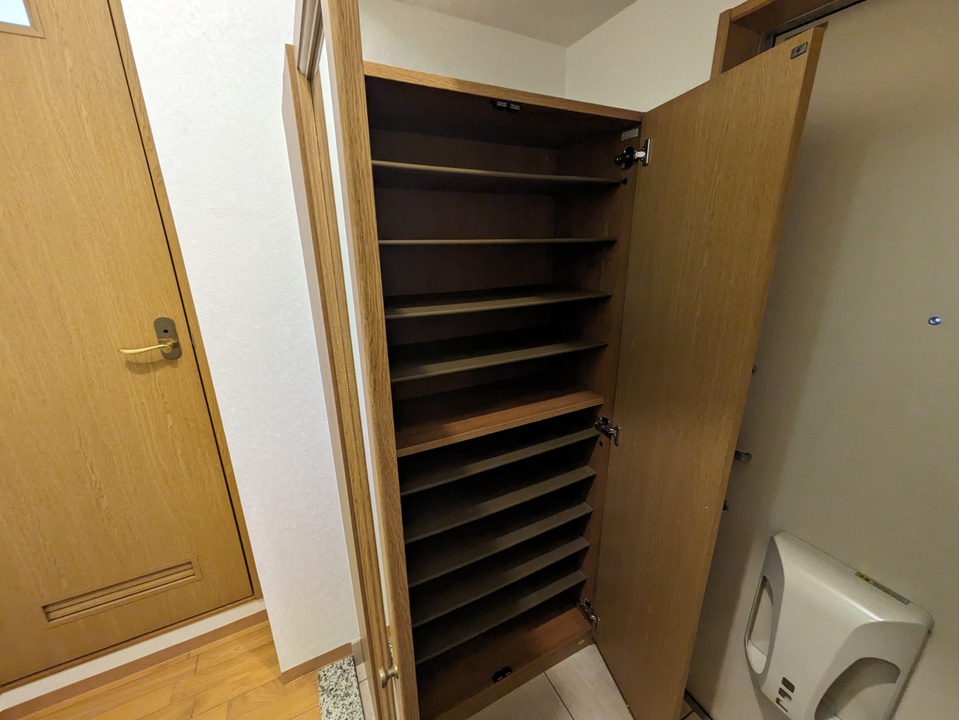 シューズボックス