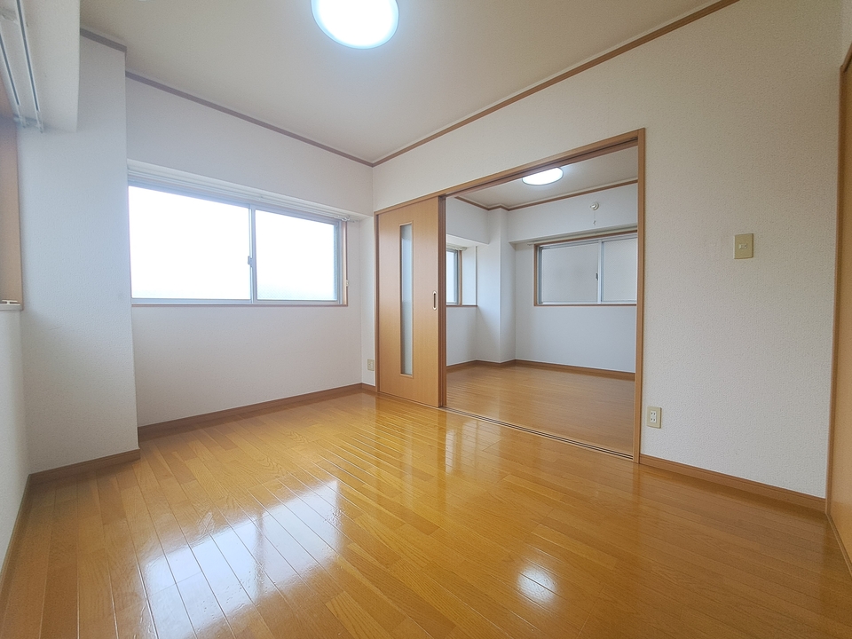 洋室東側