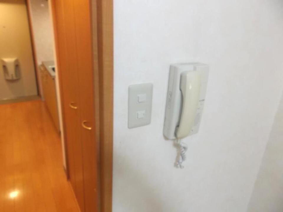 インターホン