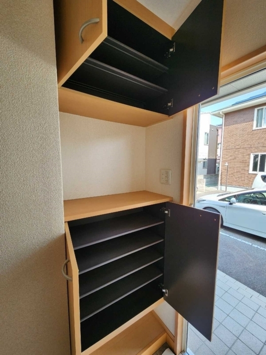 シューズボックス