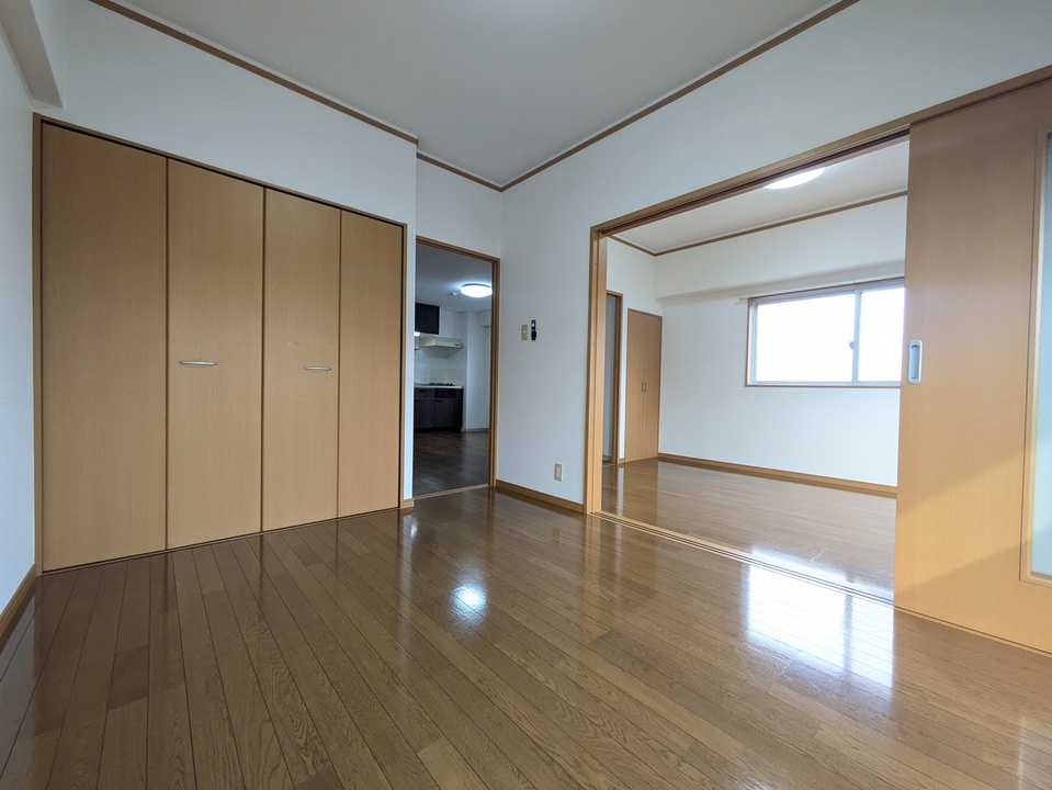 洋室5.8帖