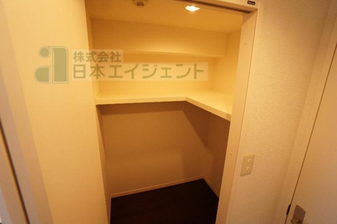 ウォークインクローゼット