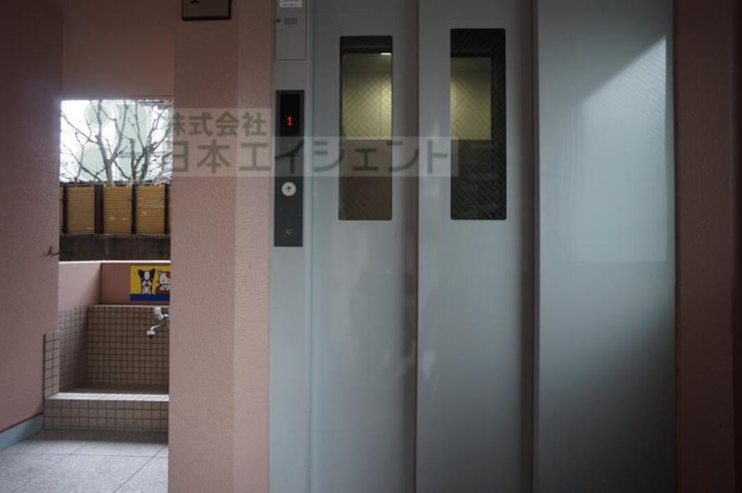 エレベーター