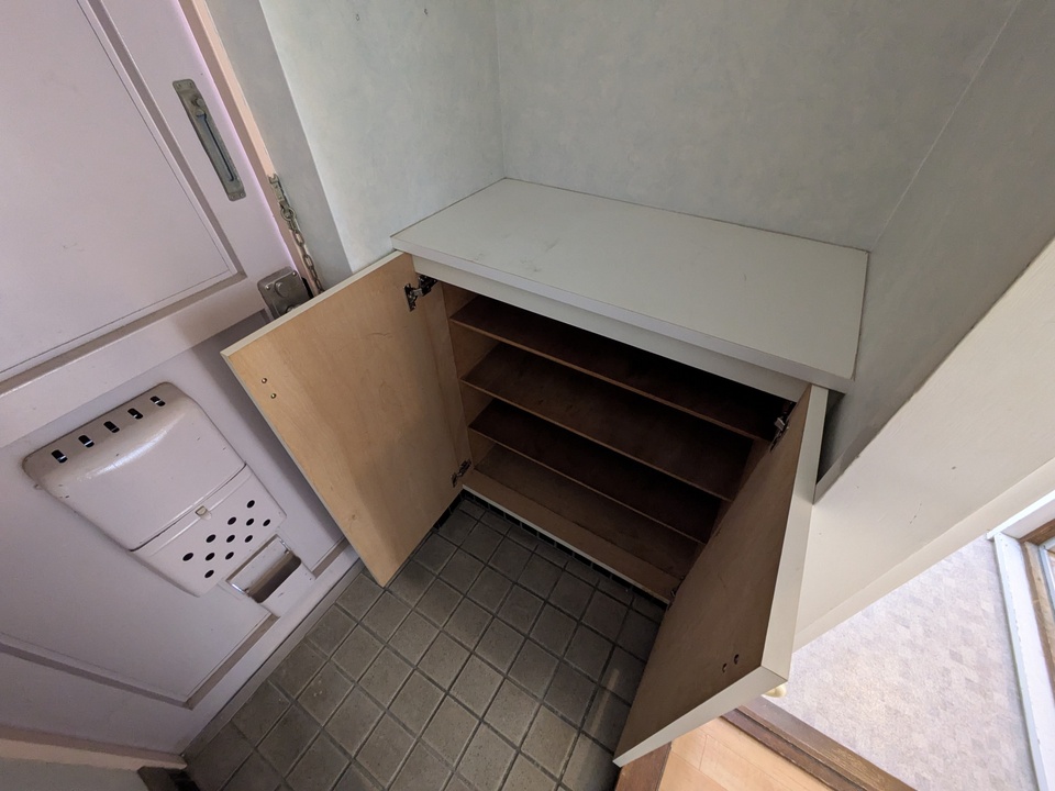 シューズボックス