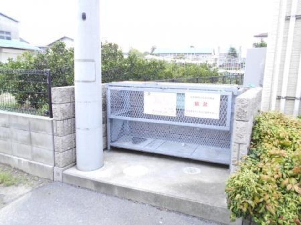 ゴミステーション