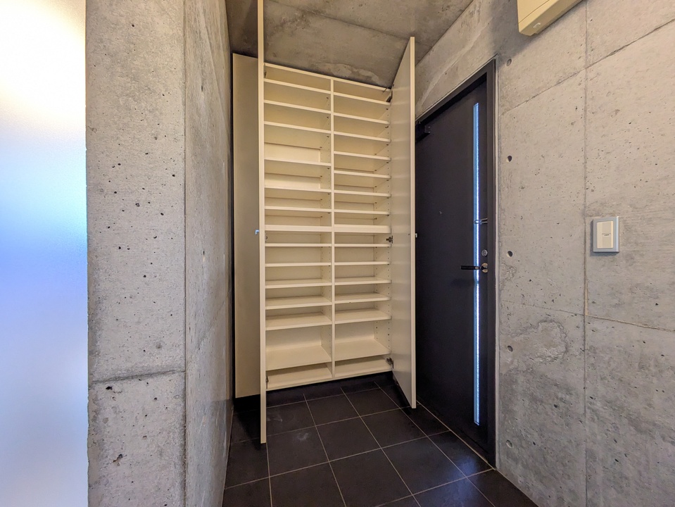 シューズボックス