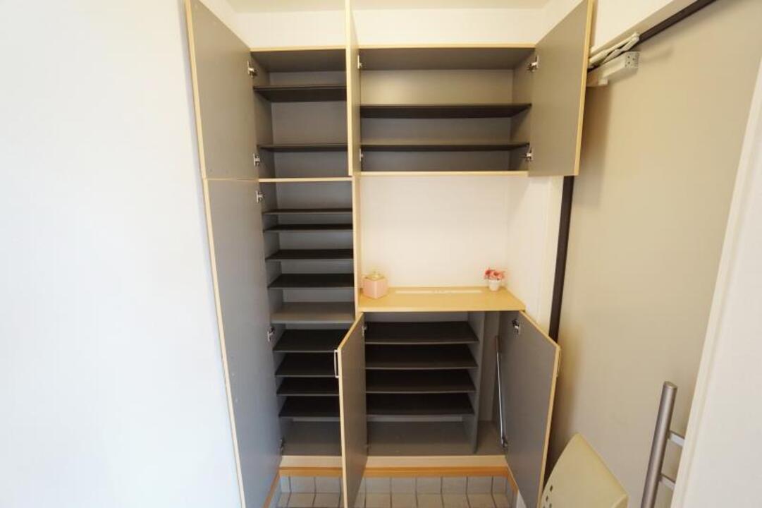 シューズボックス