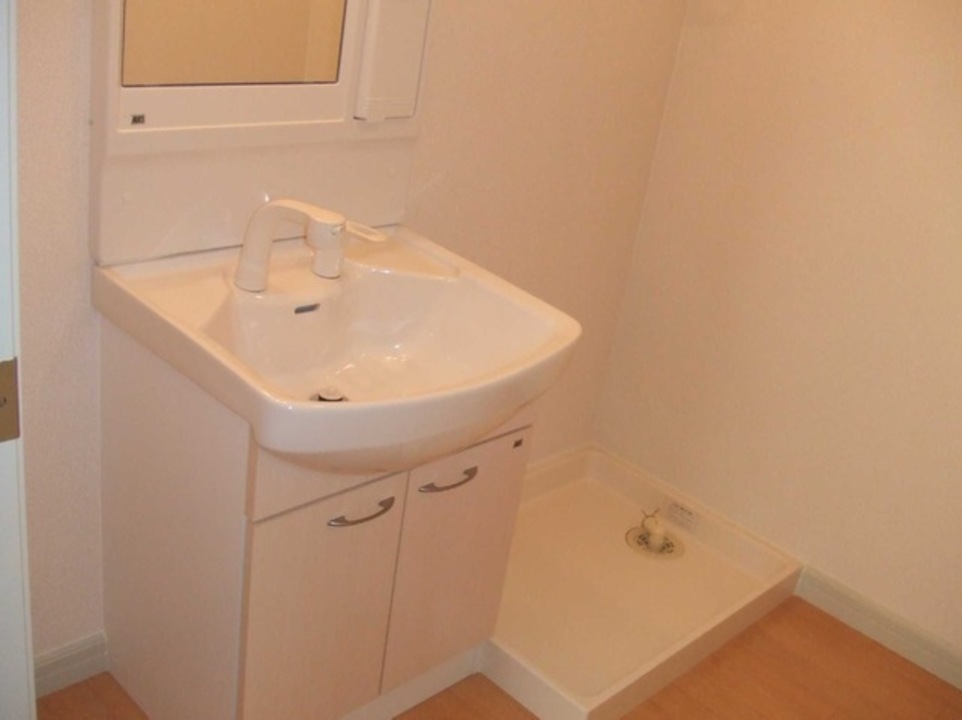 シャワー付洗面化粧台