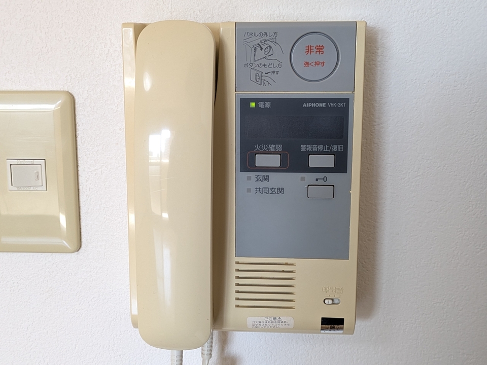 インターホン