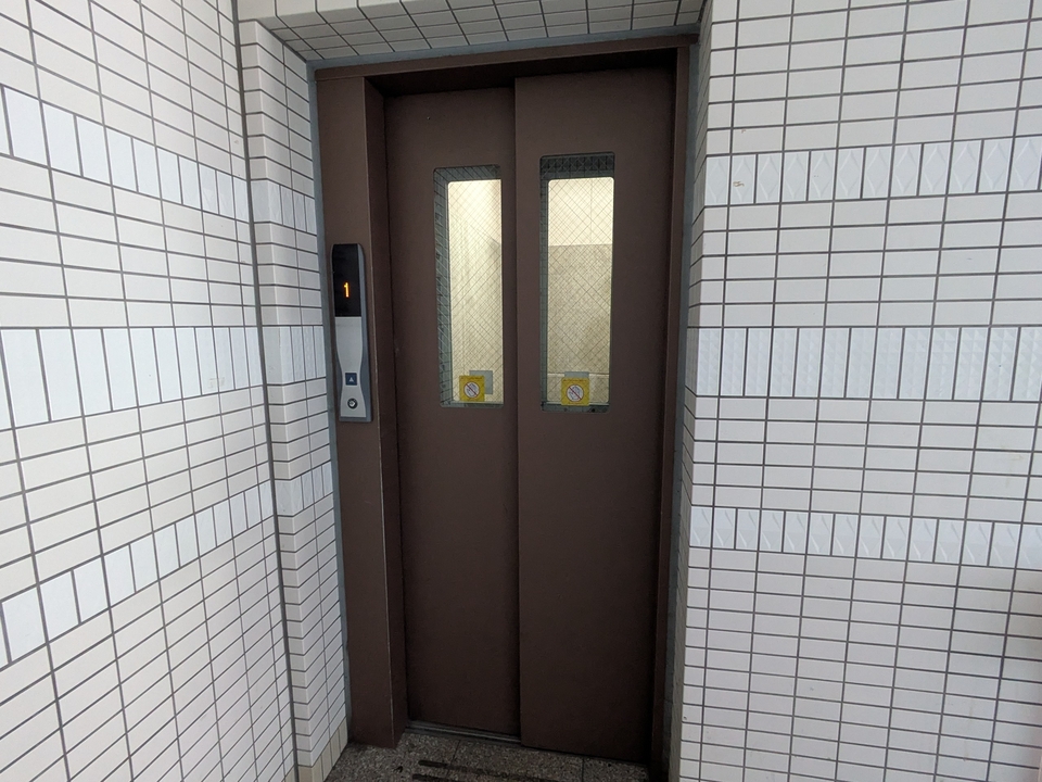 エレベーター