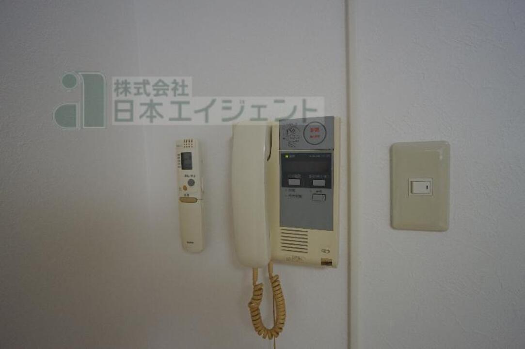 インターホン