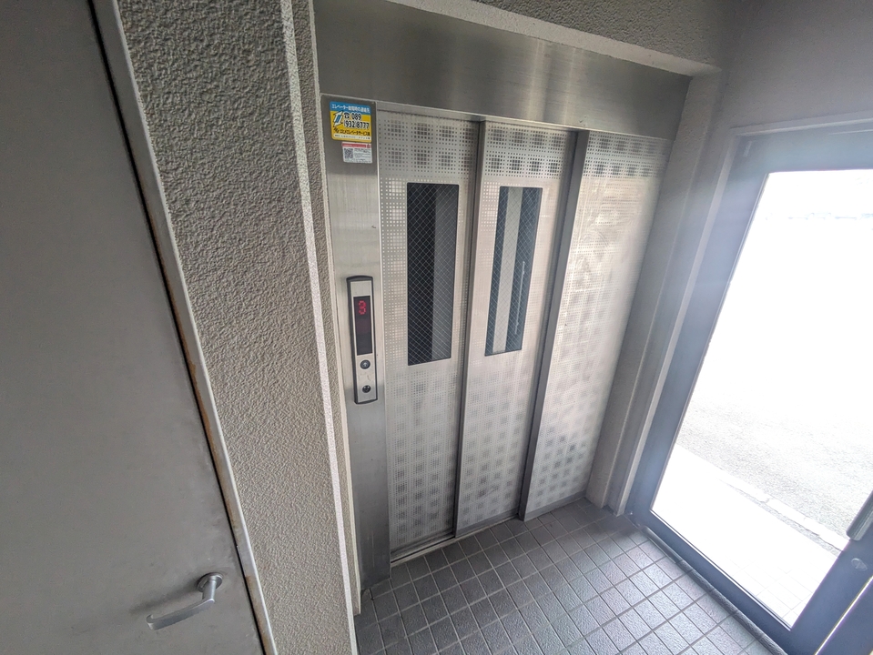 エレベーター
