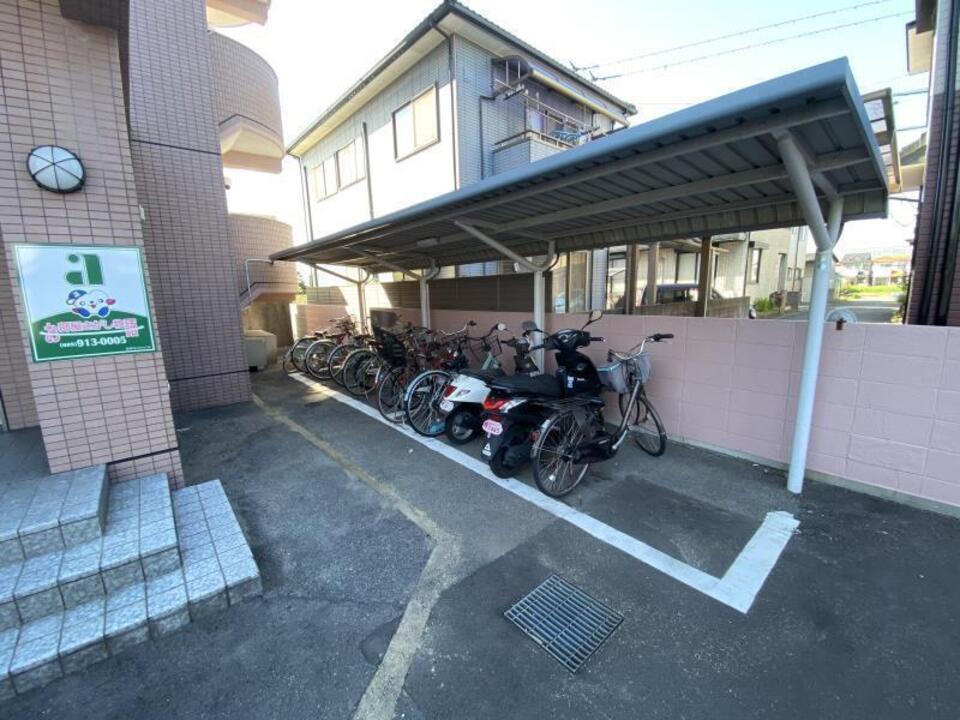 駐輪場